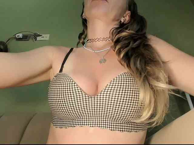 Mspurrfect webcam