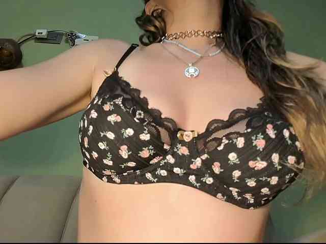 Mspurrfect webcam