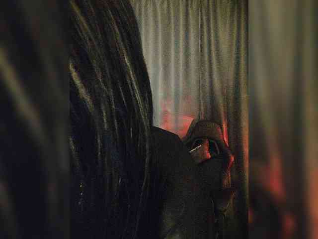Mrrr_a webcam