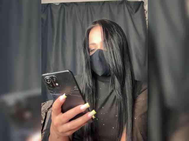 Mrrr_a webcam