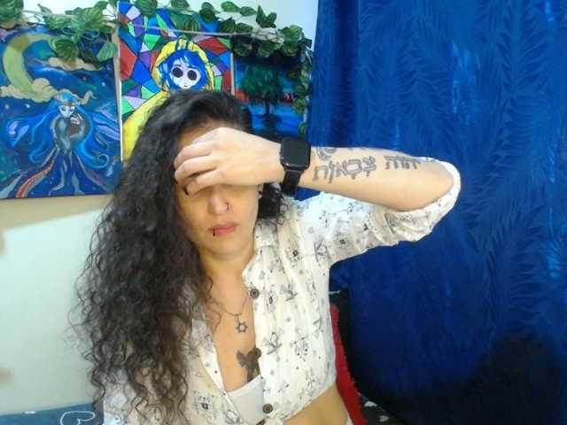 leyla-hot live cam on BongaCams