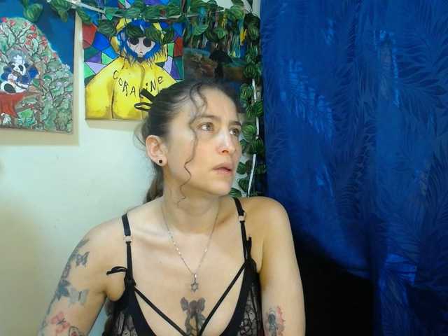 Preview of leyla-hot