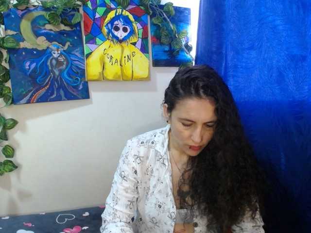 leyla-hot live cam on BongaCams