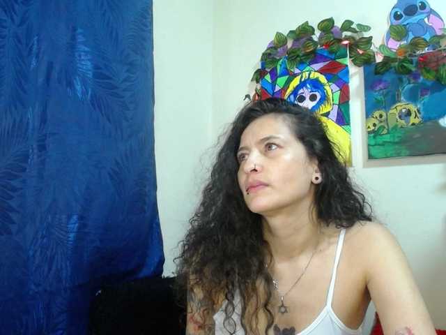 Preview of leyla-hot