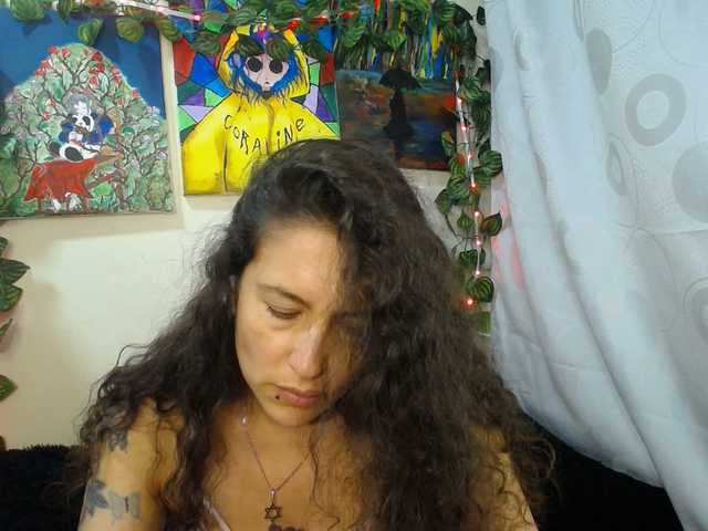 leyla-hot's BongaCams show and profile