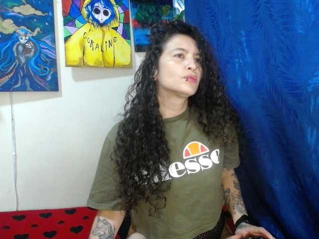 leyla-hot live cam on BongaCams