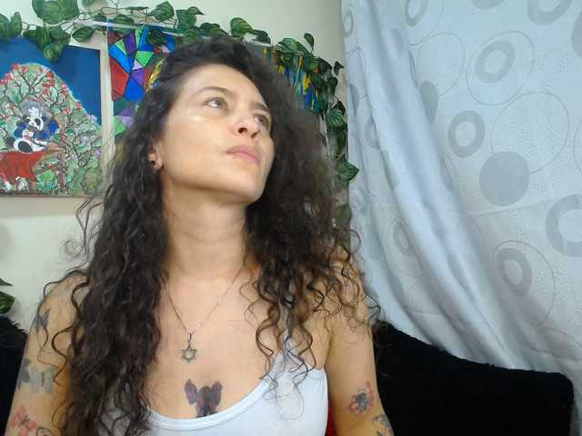 leyla-hot's BongaCams show and profile