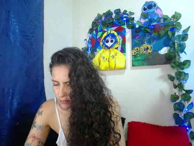 leyla-hot webcam