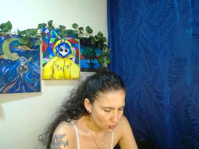 leyla-hot's webcam live show