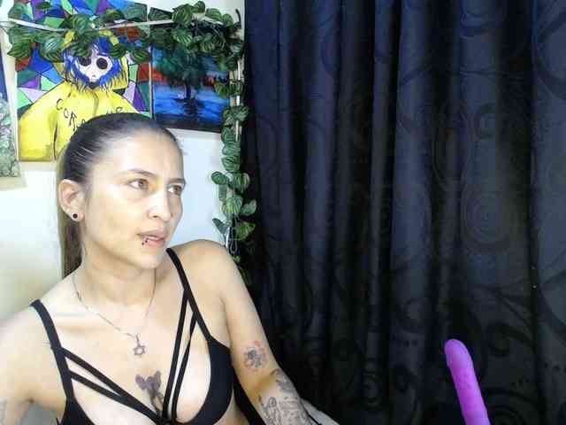 leyla-hot webcam