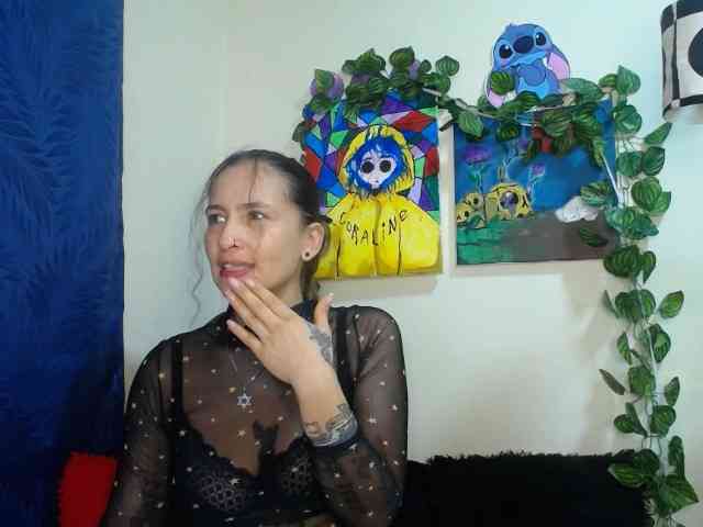 leyla-hot webcam
