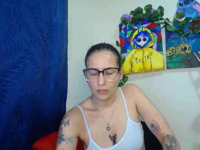 leyla-hot webcam