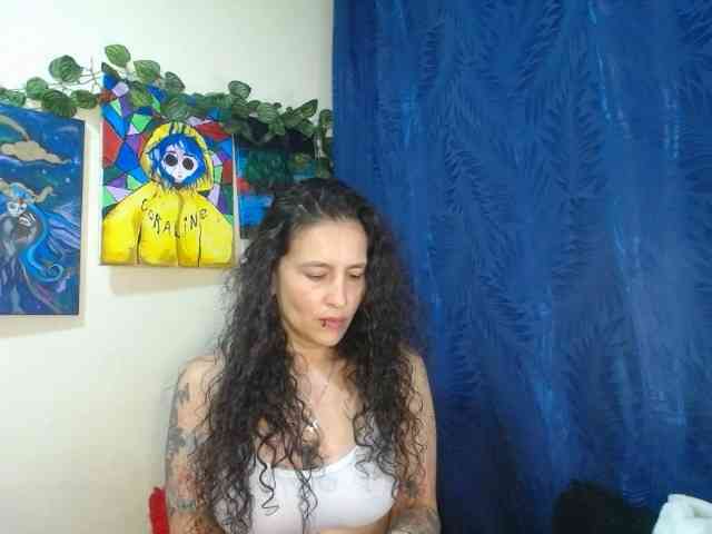 leyla-hot webcam