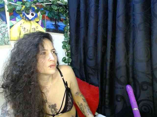 leyla-hot webcam