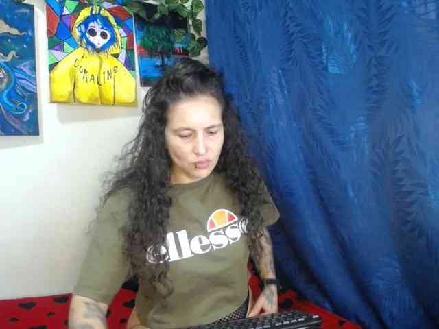leyla-hot webcam