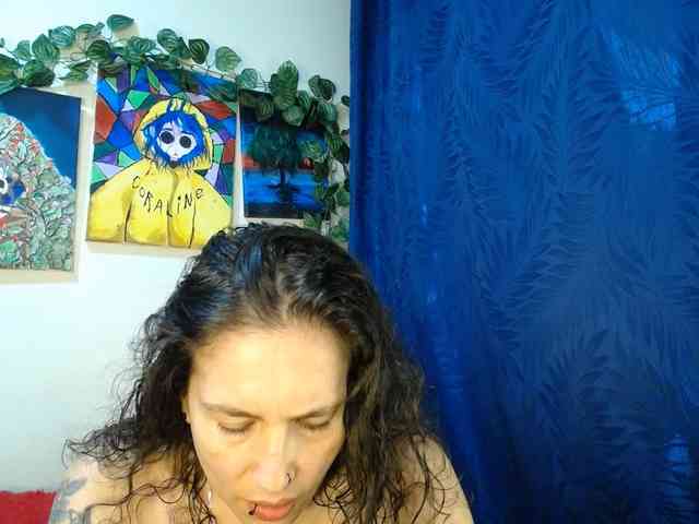 leyla-hot webcam