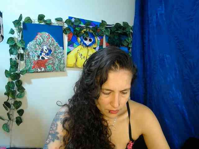 leyla-hot webcam