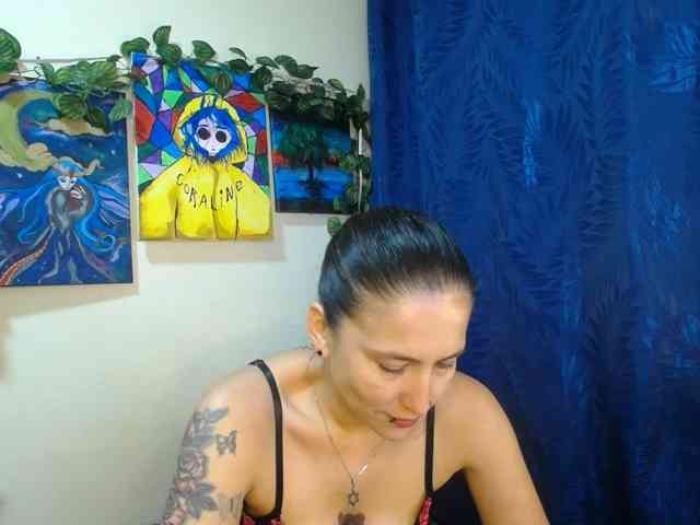 leyla-hot webcam