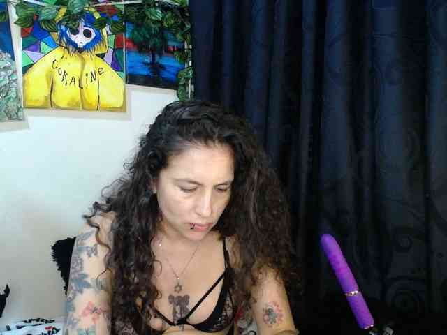 leyla-hot webcam