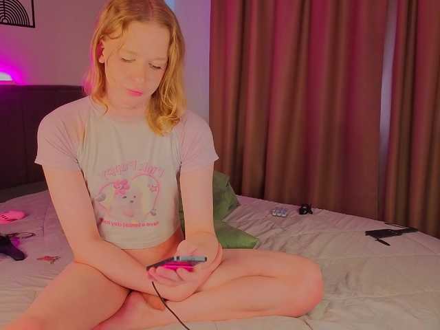 Olivia-Pink live webcam show