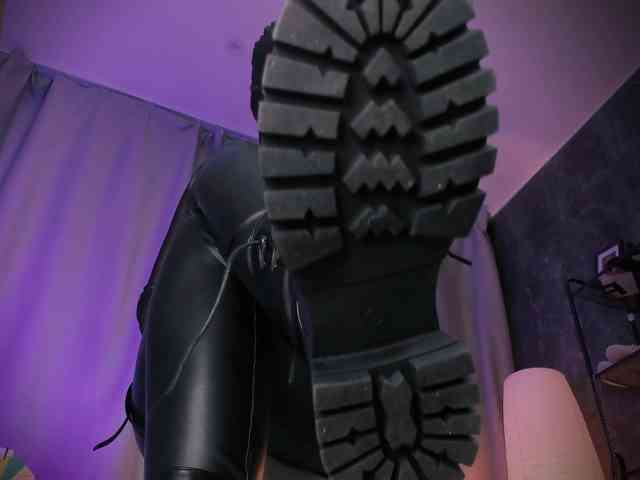 Lady_Darkness webcam