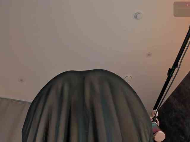 Lady_Darkness webcam
