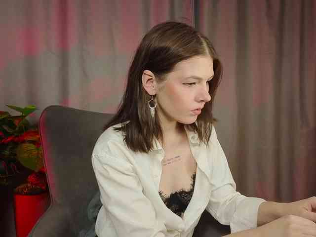 Lady_Darkness webcam
