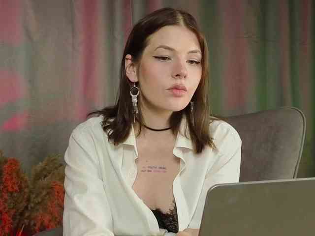 Lady_Darkness webcam