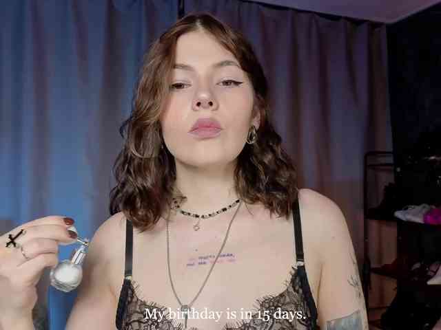 Lady_Darkness webcam
