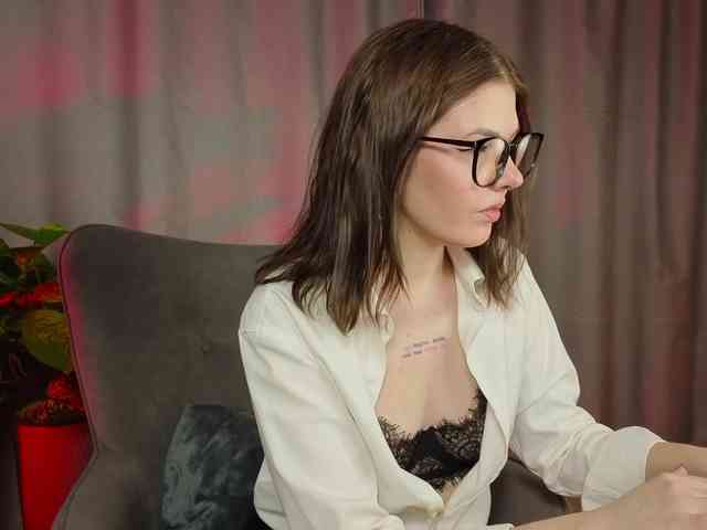 Lady_Darkness webcam