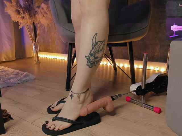 Lady_Darkness webcam