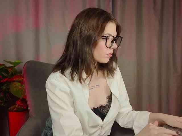 Lady_Darkness webcam