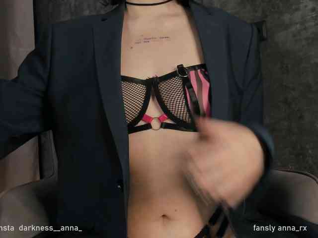 Femdom_Anna