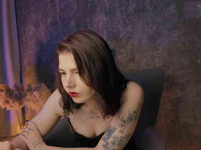 Lady_Darkness webcam