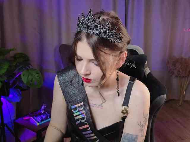 Lady_Darkness webcam