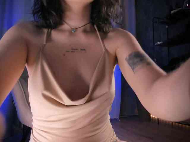 Lady_Darkness webcam