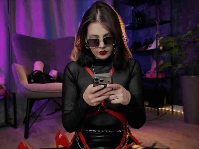 Lady_Darkness webcam