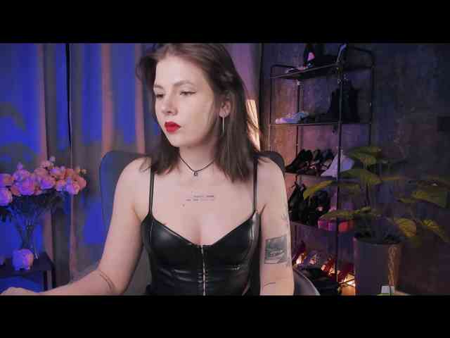Lady_Darkness webcam