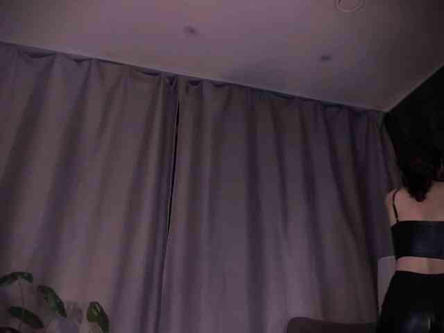 Lady_Darkness webcam