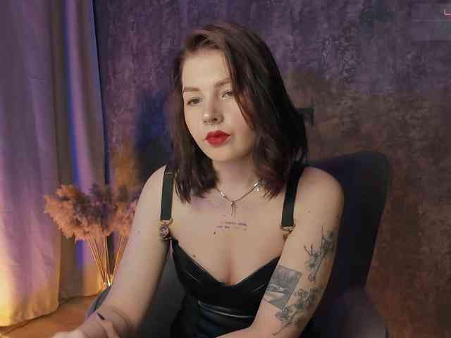 Lady_Darkness webcam