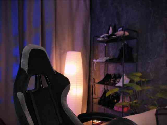Lady_Darkness webcam