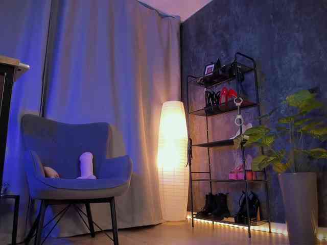 Lady_Darkness webcam