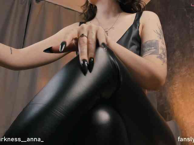 Anna_Darkness webcam