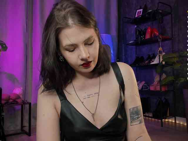 Lady_Darkness webcam