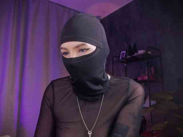 Lady_Darkness webcam