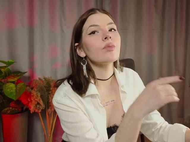 Lady_Darkness webcam