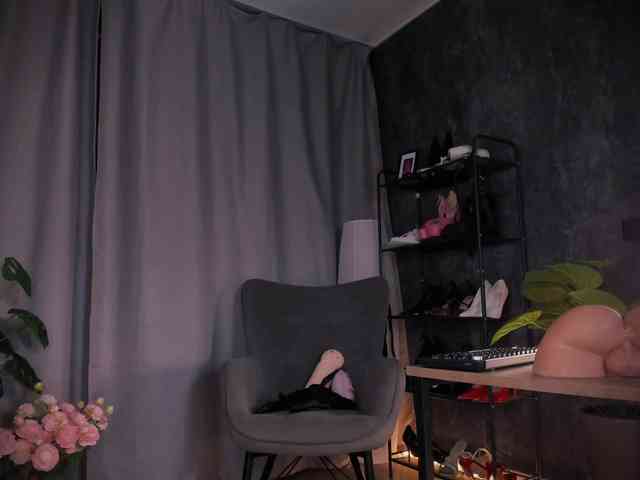 Lady_Darkness webcam