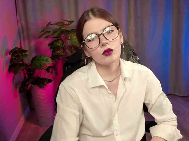 Lady_Darkness webcam