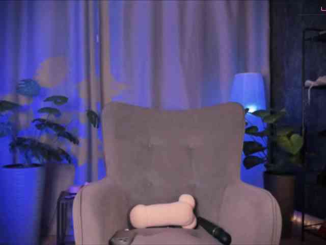 Lady_Darkness webcam