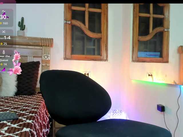 oriana-faddila live cam on BongaCams